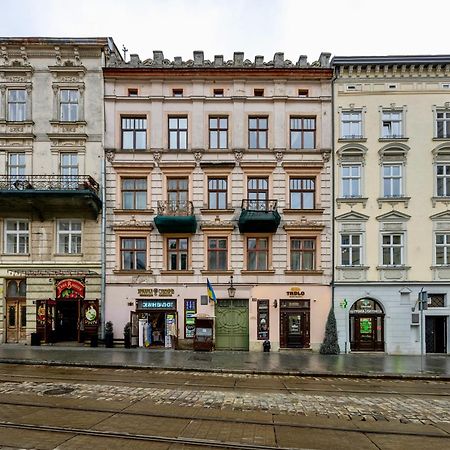 Апартаменти На Площі Ринок 12 リヴィウ エクステリア 写真